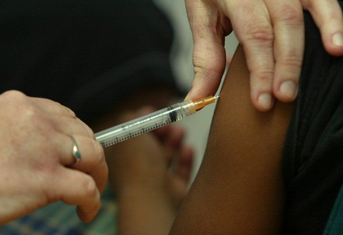 Шинэ Зеландын иргэн нэг өдрийн дотор 10 удаа вакцин тариулаад баригджээ
