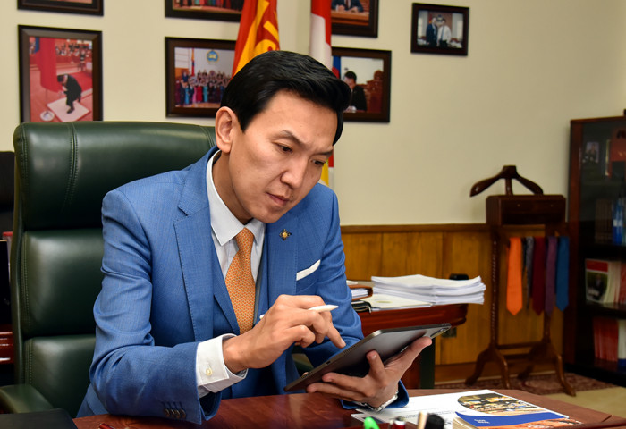 Н.Учрал: Монгол улсыг цаашид мэдээллийн технологийн салбар “ТЭЖЭЭНЭ“